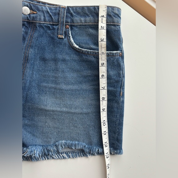 JOE’S High Rise Blue Theresa Jean Shorts with Distressed Hem Size 31 - Picture 9 of 12